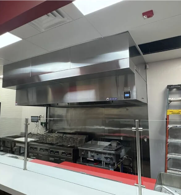 Coifa industrial de alta performance instalada para restaurante